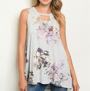 New Junior's Boutique floral choker neck top
